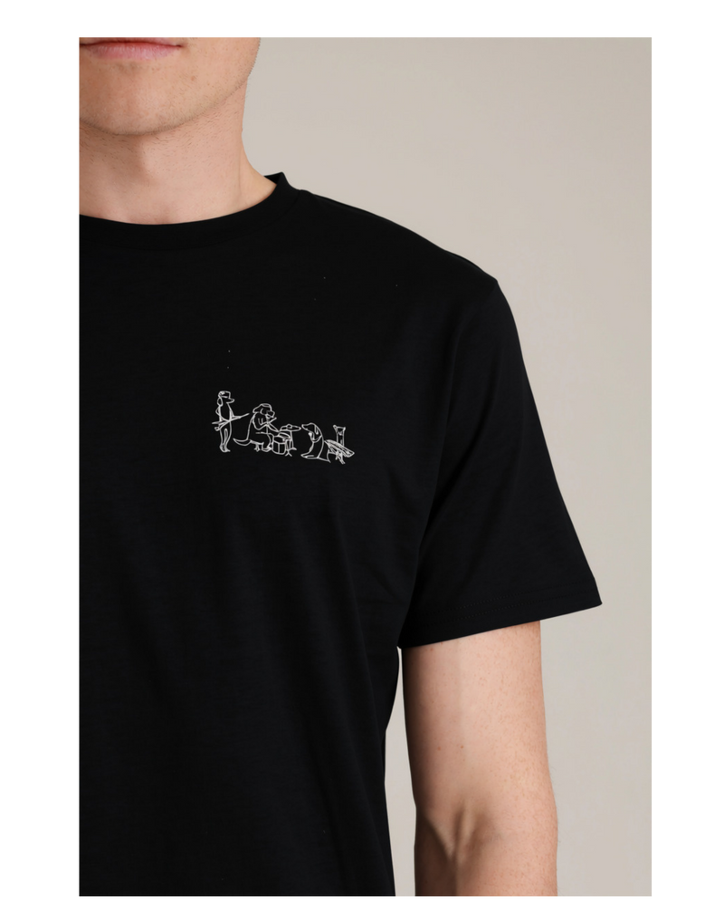 T-Shirt Men Dog Band – Produktfoto von Ungerade Wien