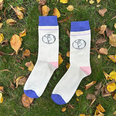 Blue Earth – Bio-Baumwollsocken als Hommage an unseren Planeten - Ungerade Wien