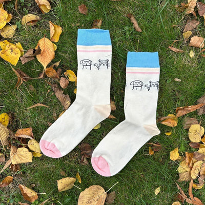 Dog & Cat Friends – Bio-Baumwollsocken über Freundschaft mit Pfiff - Ungerade Wien
