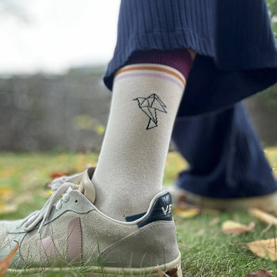 Origami Bird – Bio-Baumwollsocken mit Symbol für Freiheit & Kreativität - Ungerade Wien