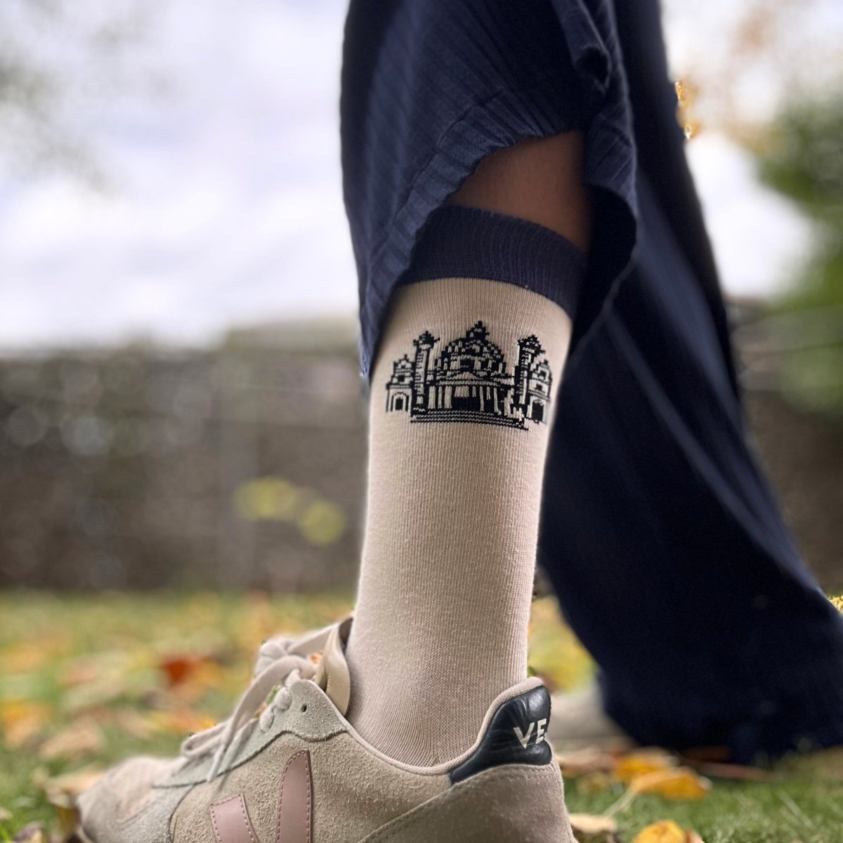 Vienna Dome – Bio-Baumwollsocken inspiriert von der Wiener Karlskirche - Ungerade Wien